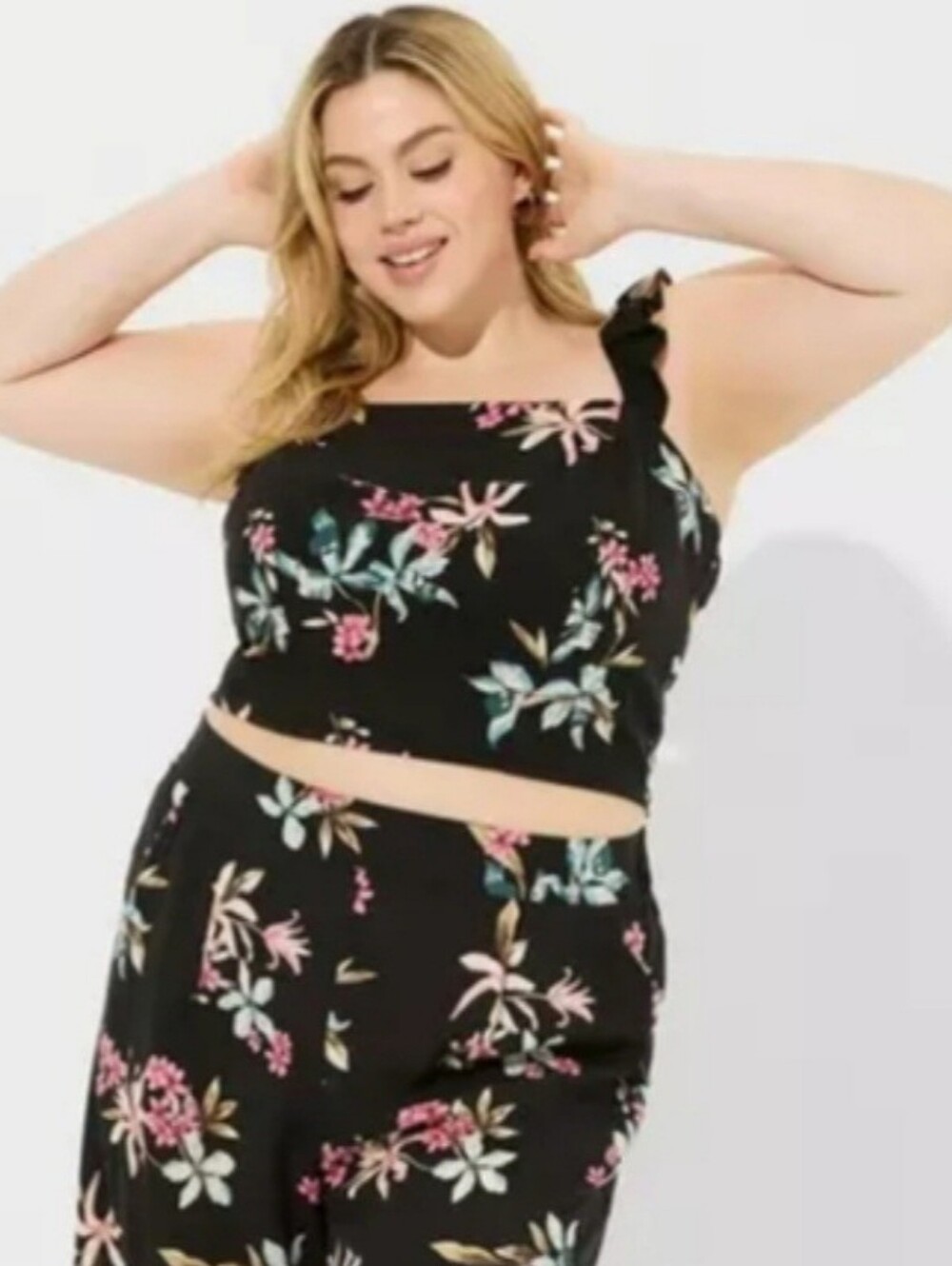 Torrid Tropical Black Floral Smocked Ruffle Trim Cropped Top Sz 1X
